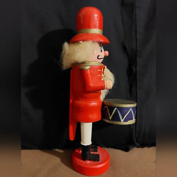 Vintage 9 inch Tall Drummer Nutcracker Figurine - Picture 9 of 13